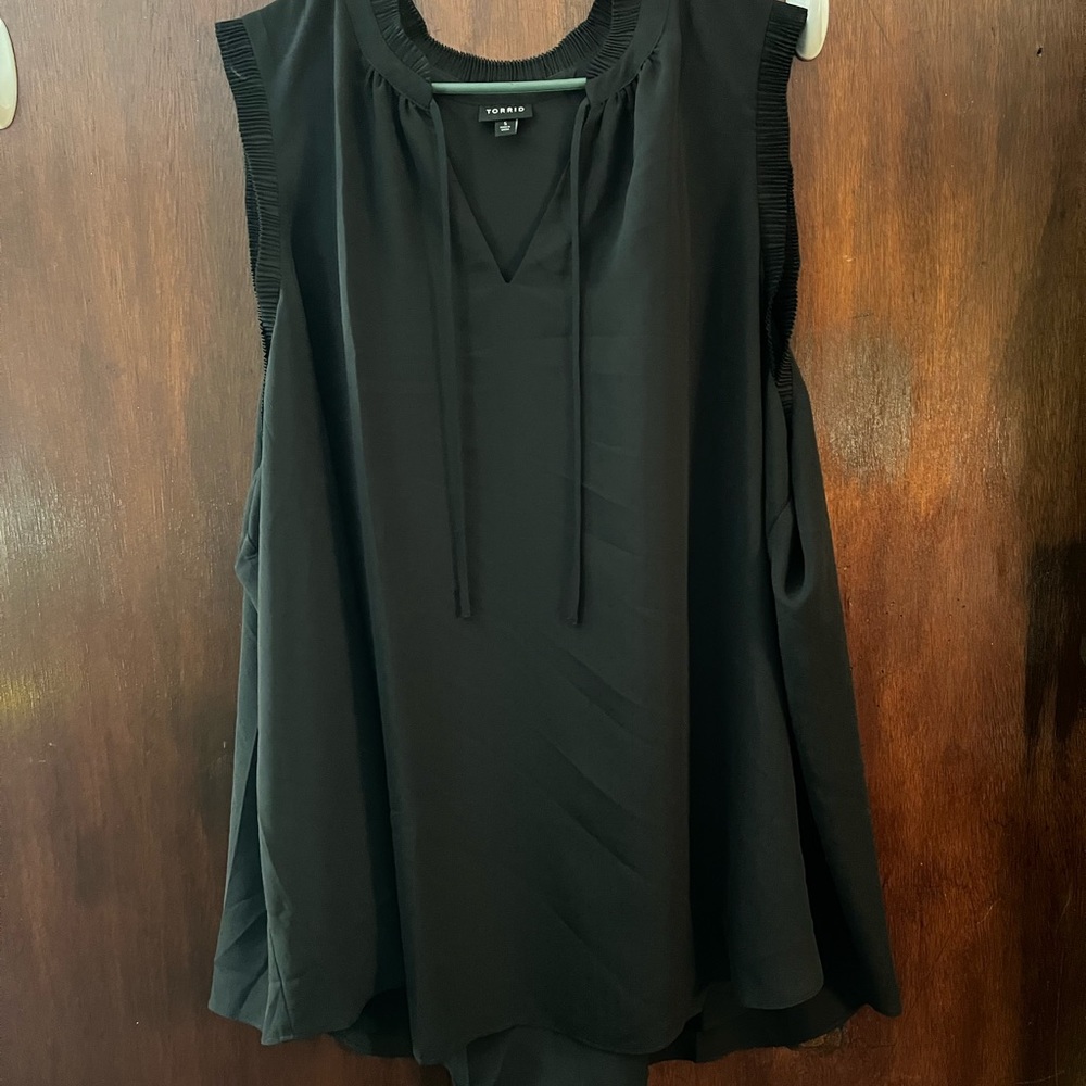 Torrid RUFFLE TANK - CRINKLE FLANNEL GAUZE BLACK